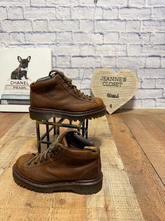 Dr. Martens VTG Grizzly Brown Leather Boots Made England Mens US 5 8287 AW 004 main image 15